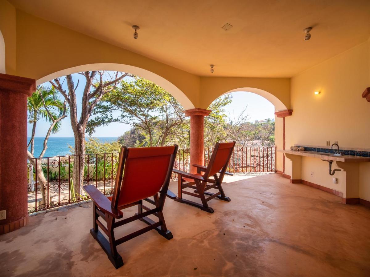 ホテルCasa Ceiba Huatulco タンゴルンダ エクステリア 写真